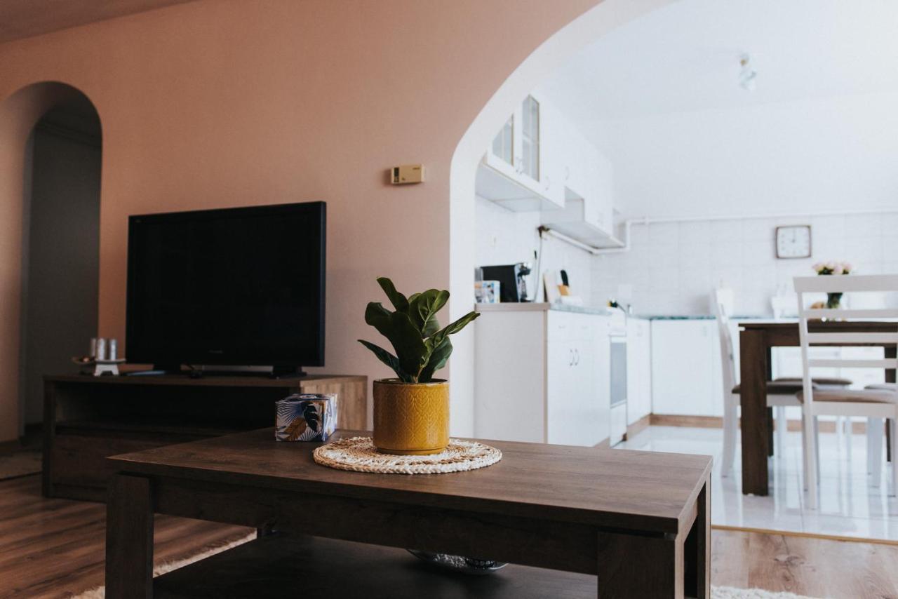 Lotus Apartman Daire Odorheiu Secuiesc Dış mekan fotoğraf