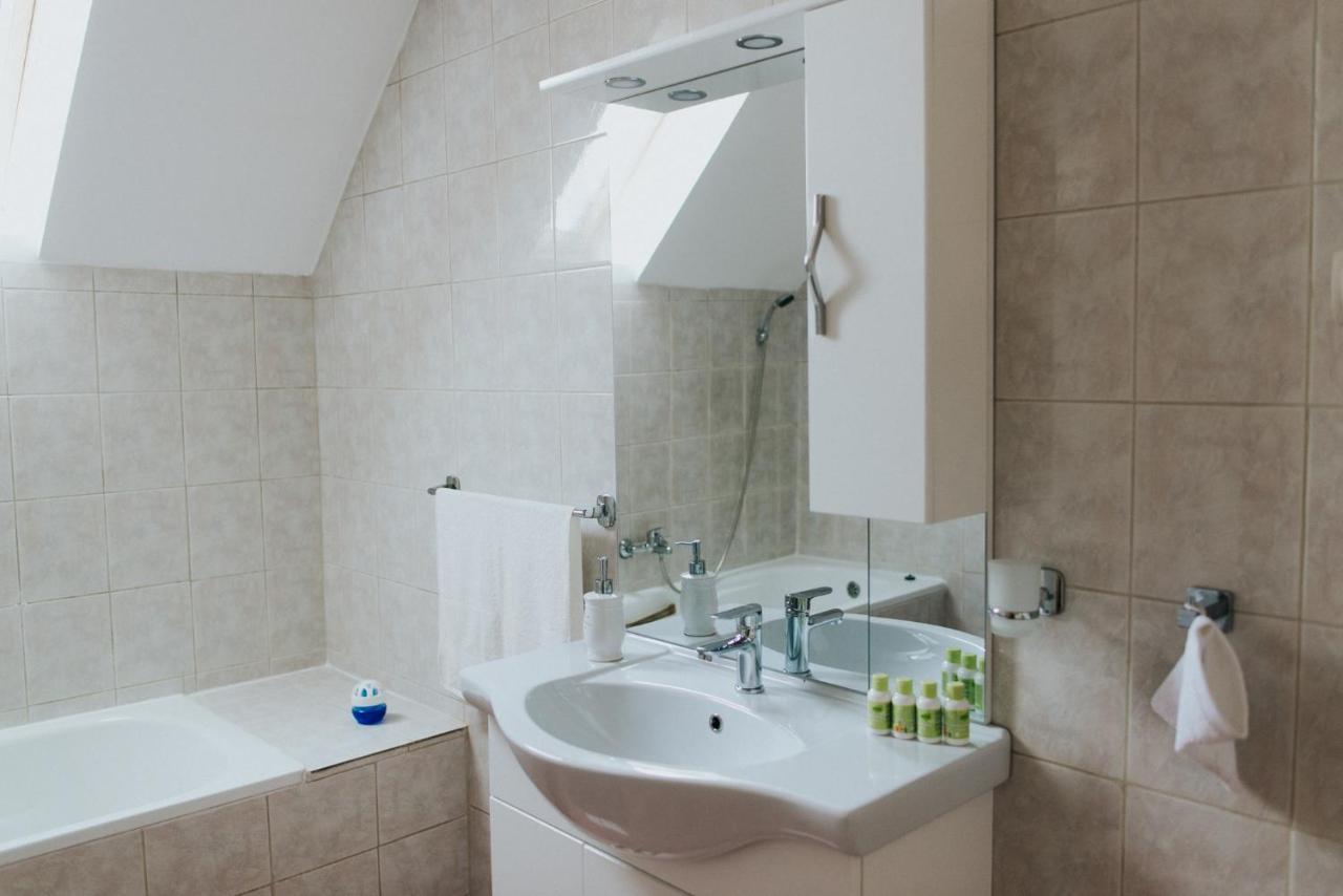 Lotus Apartman Daire Odorheiu Secuiesc Dış mekan fotoğraf